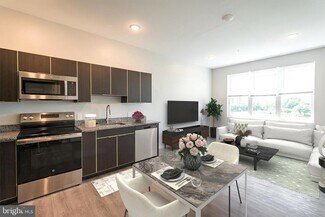 Building Photo - 4124 Haverford Ave