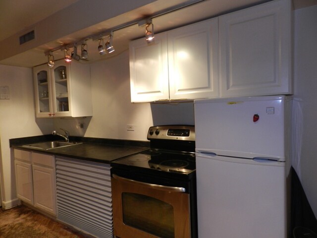 Cocina - 108 E 31st St