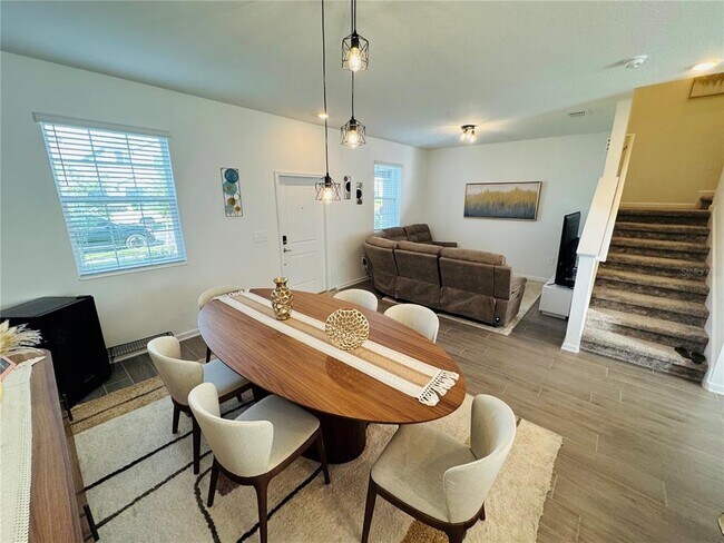 Foto del edificio - 10774 RHETT BUTLER Aly