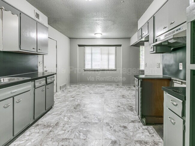 Foto del edificio - 249 NW 82nd St