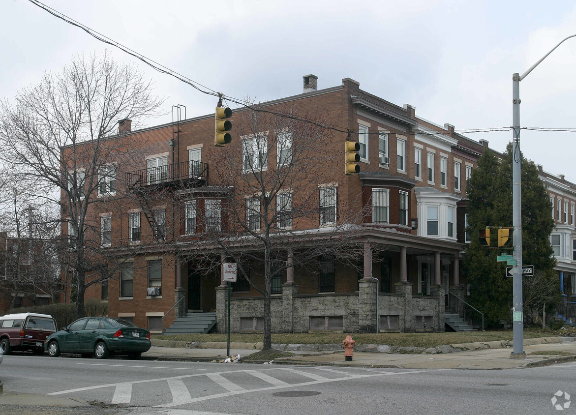 Building Photo - 2904 Guilford Ave