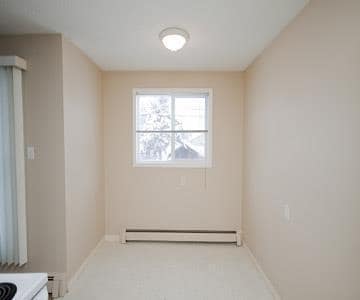 Building Photo - 10521-10584 84 Ave