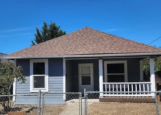 Building Photo - 1530 SE Hamilton St