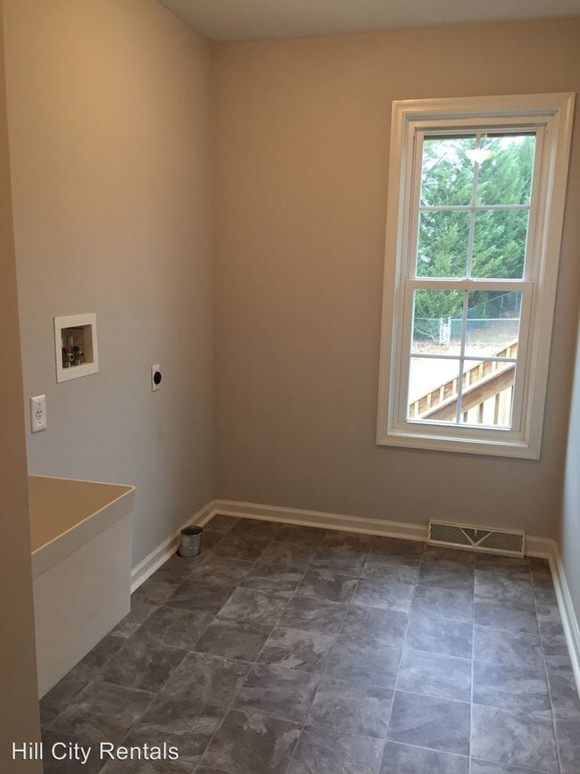 Building Photo - 272 Addie Way