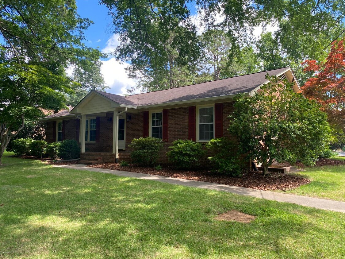 Primary Photo - 6230 Blue Bonnet Lane