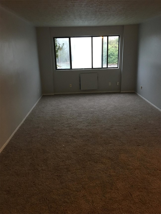 Building Photo - 500 Bowie Dr