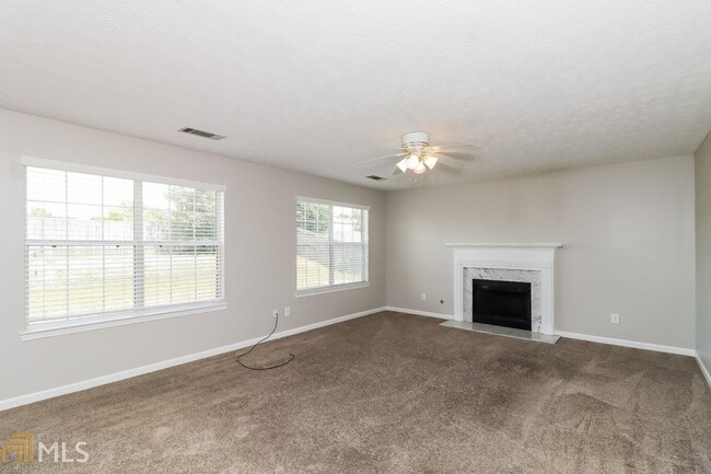 Building Photo - 3186 Striped Maple Cove