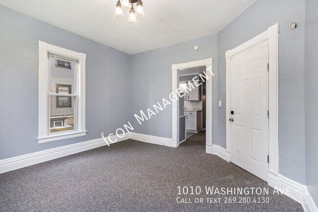 Foto del edificio - 1010 Washington Ave