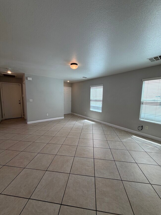 Foto del edificio - 9521 Grand Fir Ct