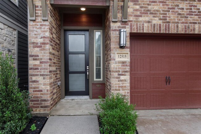 Building Photo - 12515 Holly Blue Ln