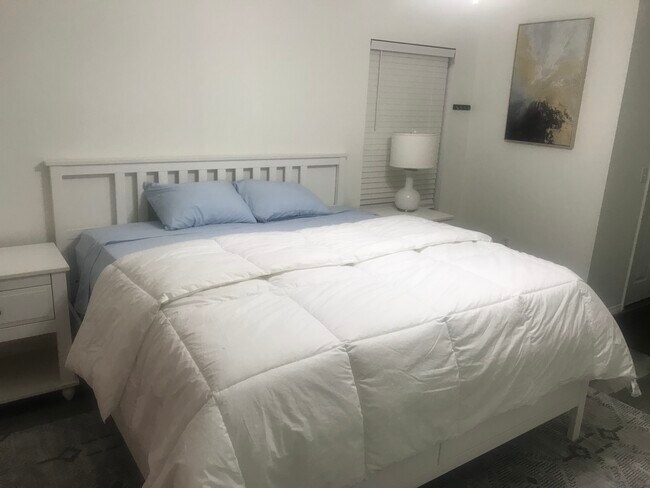 Foto del edificio - 10942 Pinewood Cove Ln