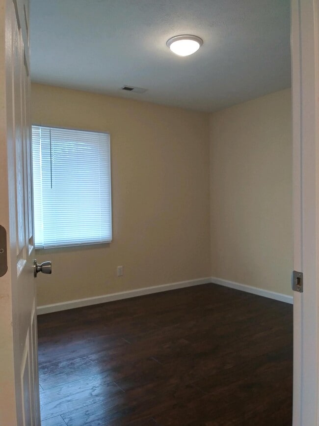 Building Photo - 2723 Silent Wood Trl