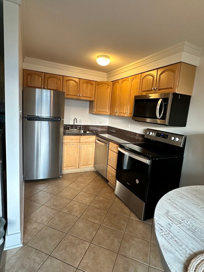 Building Photo - 1035 Colorado Blvd