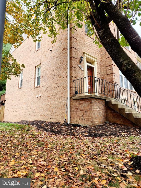Foto del edificio - 4101 Meadow Field Ct