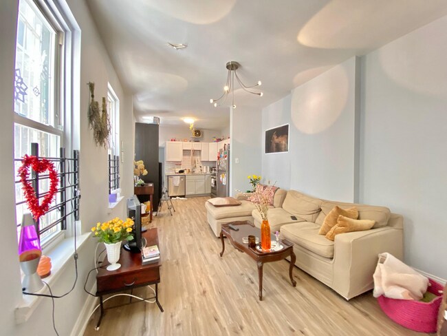 Foto del edificio - 1730 Edgley St