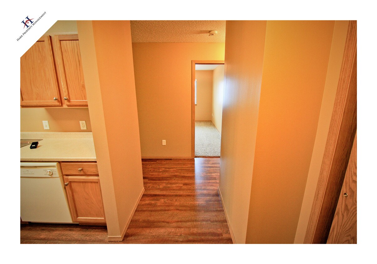 3219 S Sycamore Ave Unit 204, Sioux Falls, SD 57110 Apartment for