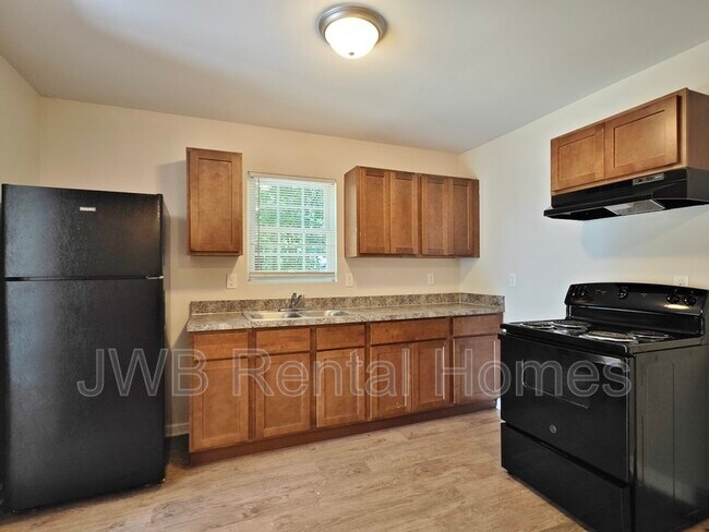 Building Photo - 3712 Brick Rd