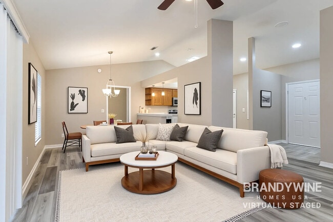 Building Photo - 110 Meadowglen Ct