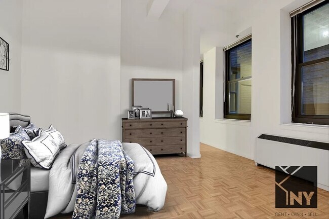 Building Photo - Vintage NYC luxury living now available !