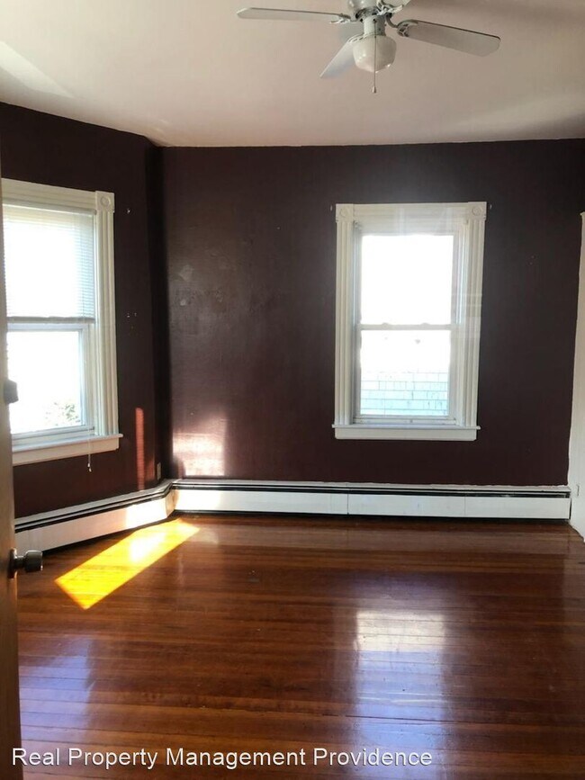 Building Photo - 3 br, 1 bath Apartment - 184 Federal St.