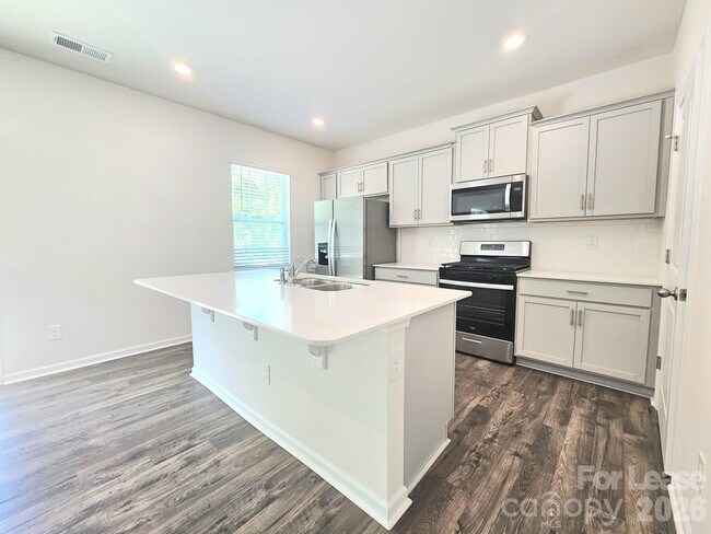 Foto del edificio - 3854 Rosewood Dr