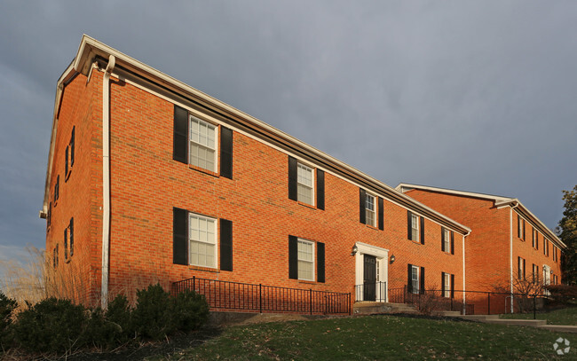 Primary Photo - Ridgewood Apartments