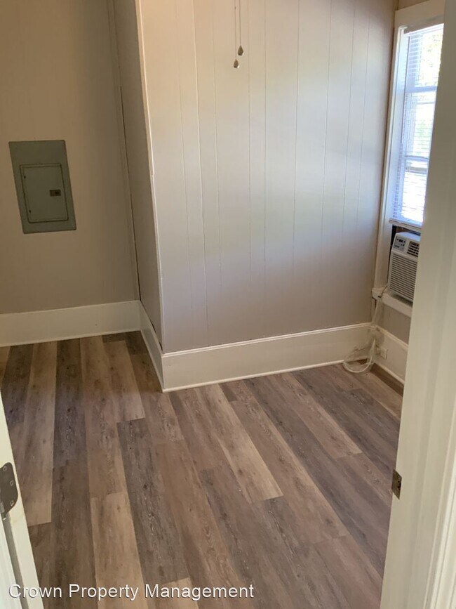 Foto del edificio - 1 br, 1 bath House - 311 N. Line St Apt 3