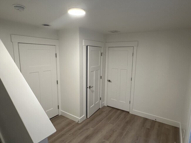 Building Photo - 1762 W 220 S