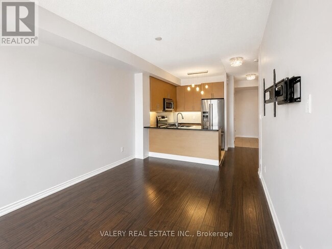 Building Photo - 133 Wynford Dr