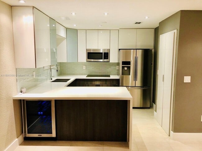 Foto del edificio - 10704 NW 88th Ave