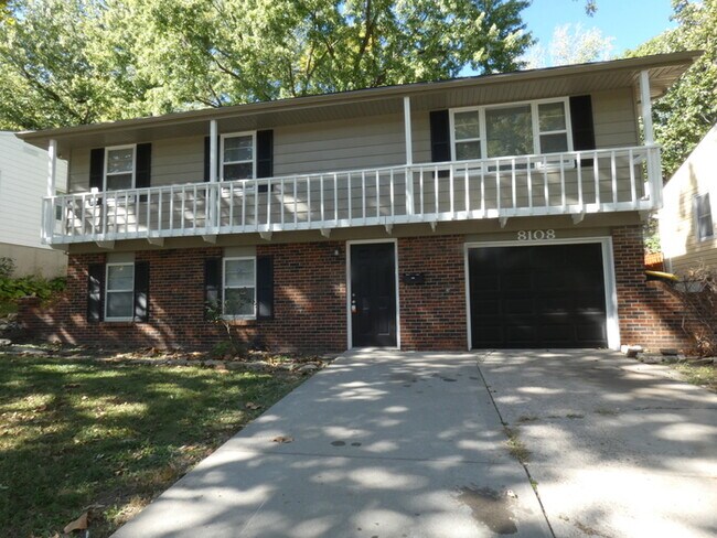 Building Photo - Beautifully Updated Property In North Kans...