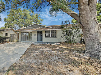 Building Photo - 5521 66th Ave N