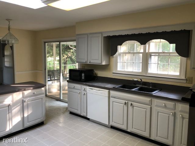 Building Photo - 4 br, 3.5 bath House - 2200 Penny Rd