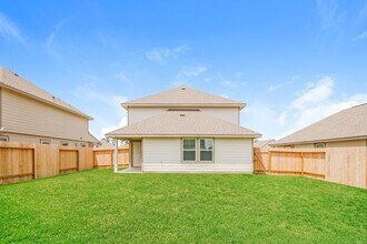 Building Photo - 213 Pronghorn Dr