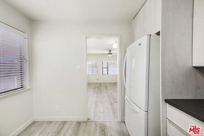 Foto del edificio - 4088 137th St