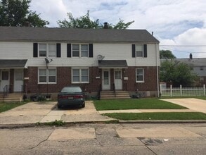 Building Photo - 858-881 Fahs St