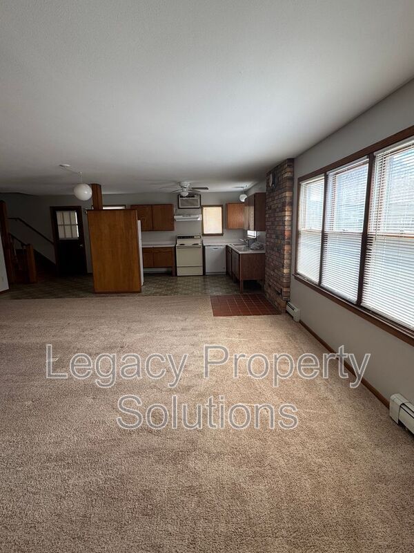 Foto del edificio - 408 2nd Ave NE