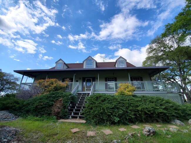 Foto del edificio - 19666 Perimeter Rd