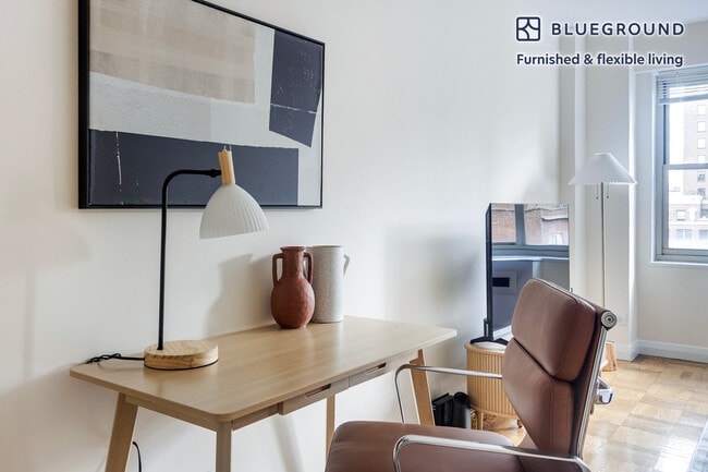 Foto del edificio - 30 Park Ave