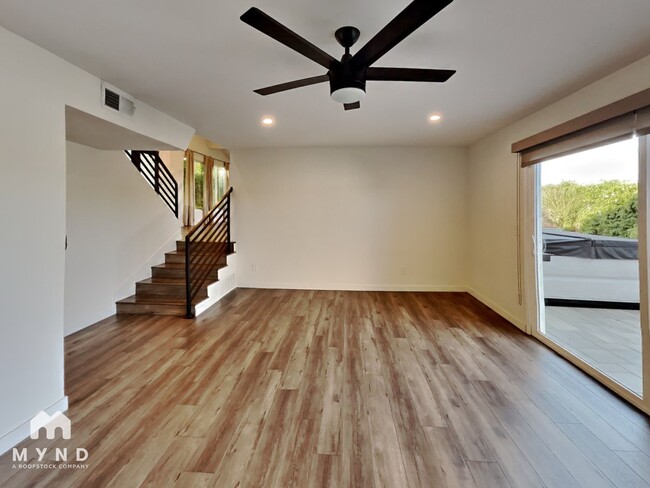 Building Photo - 13155 Portofino Dr