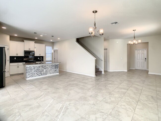 Foto del edificio - Spacious 3BR Home in Gated Community, 2-Car Garage, Resort-Style Amenities