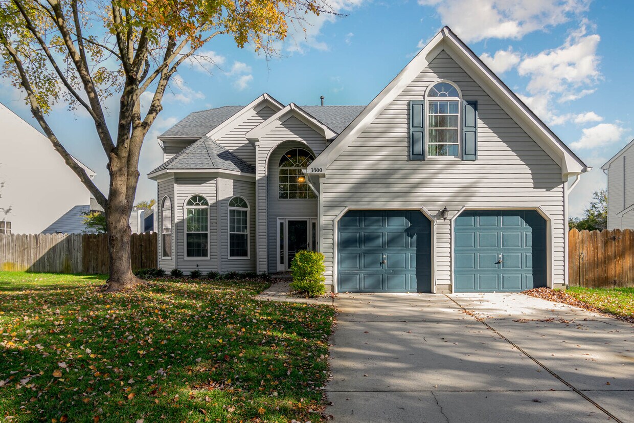 Foto principal - 3300 Sacramento Dr
