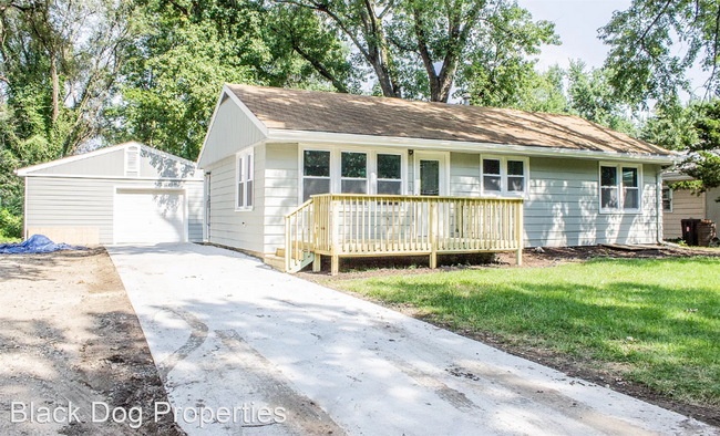 Building Photo - 4 br, 2 bath House - 1932 Hayes Drive