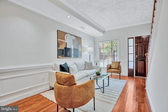 Foto del edificio - 1437 Duke St