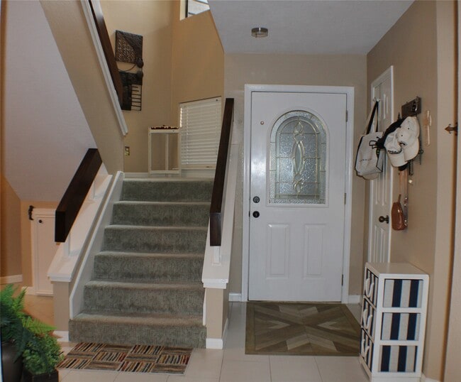 Building Photo - 2619 Sailboat Dr