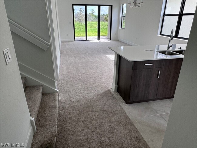 Foto del edificio - 5665 Cassidy Ln