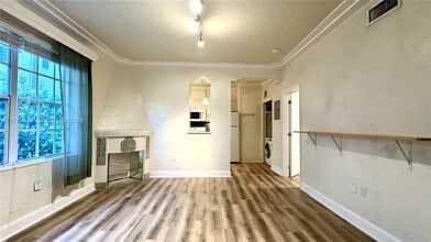 Building Photo - 1335 Pennsylvania Ave