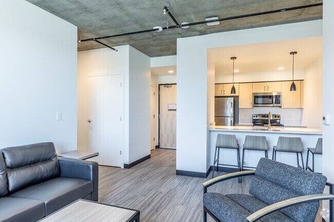 4BR, 4BA - 1298SF - Union on Broadway