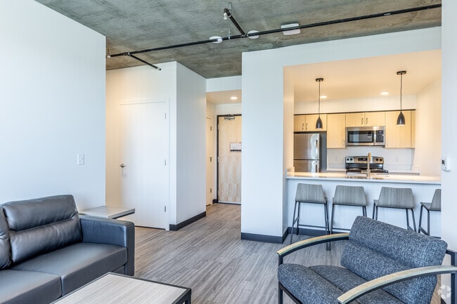 4BR, 4BA - 1298SF - Union on Broadway