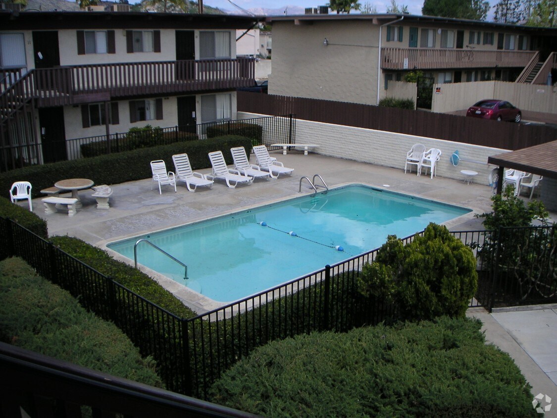 Building Photo - Mcclure Villa Apartments